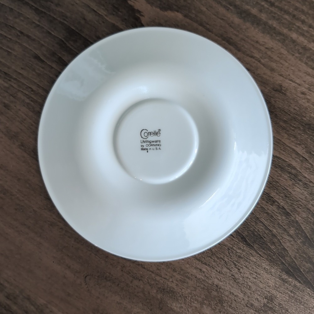 Set of 4 VINTAGE‎ Corelle Spring Blossom Green Crazy Daisy 6½" Saucers (2 Avail) - Picture 4 of 5
